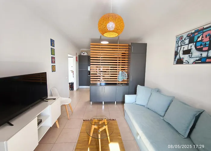 Jeni Residencia Flamingo