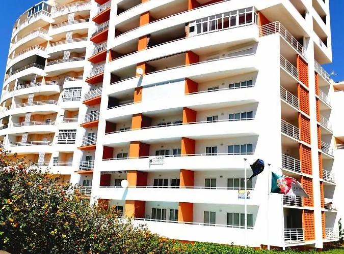 Jeni Residencia Flamingo