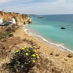 Jeni Residencia Flamingo פורטימאו