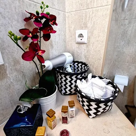 Jeni Residencia Flamingo