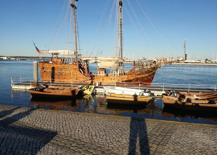 Jeni Residencia Flamingo *